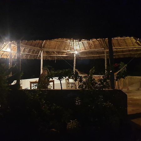 Rasta House Bed & Breakfast Килиндони Екстериор снимка