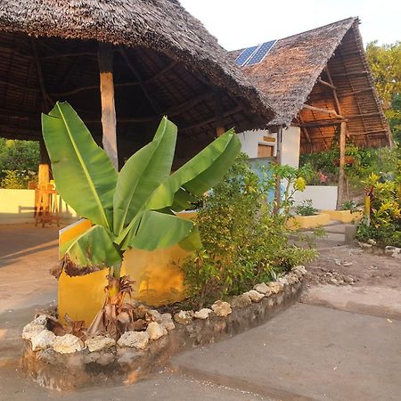 Rasta House Bed & Breakfast Килиндони Екстериор снимка