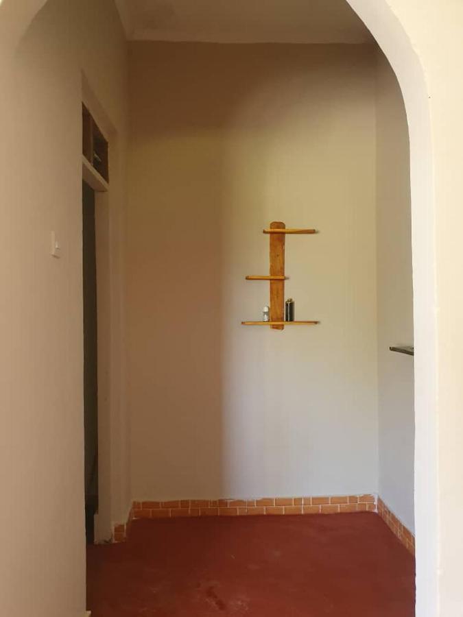 Rasta House Bed & Breakfast Килиндони Екстериор снимка