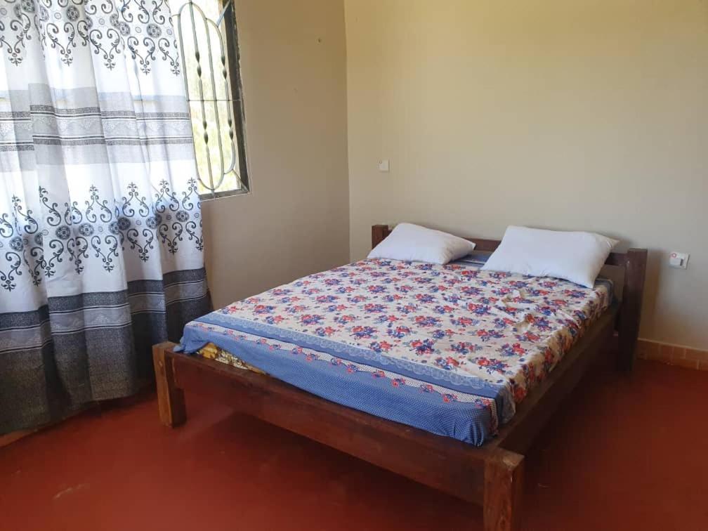 Rasta House Bed & Breakfast Килиндони Екстериор снимка