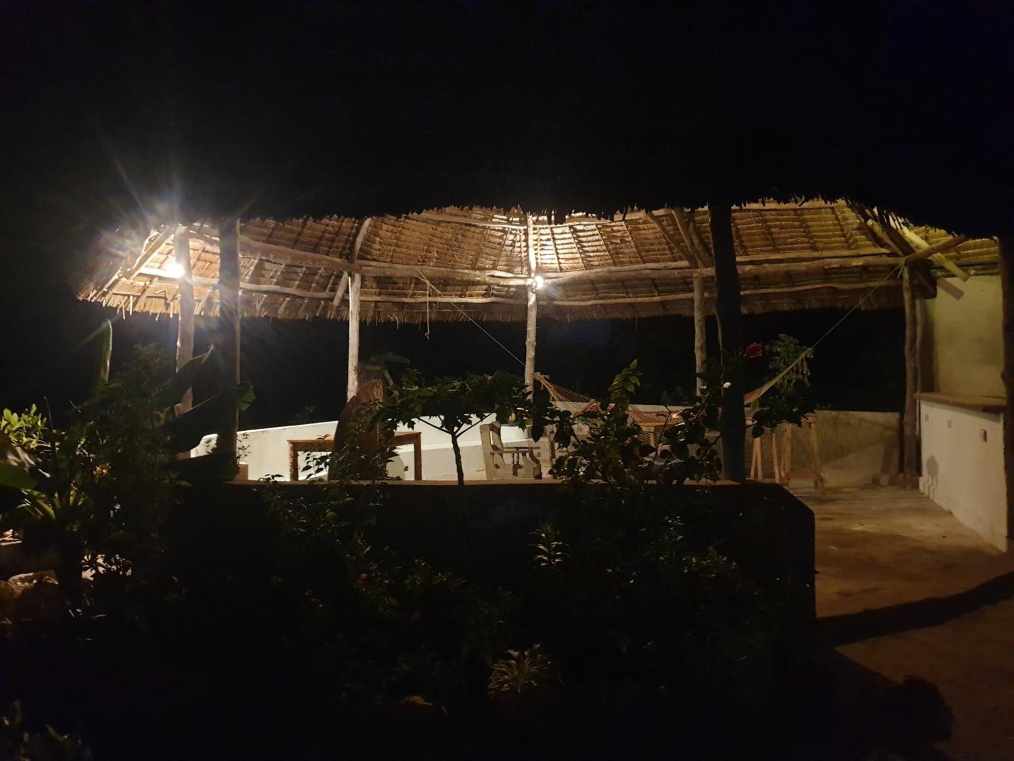 Rasta House Bed & Breakfast Килиндони Екстериор снимка
